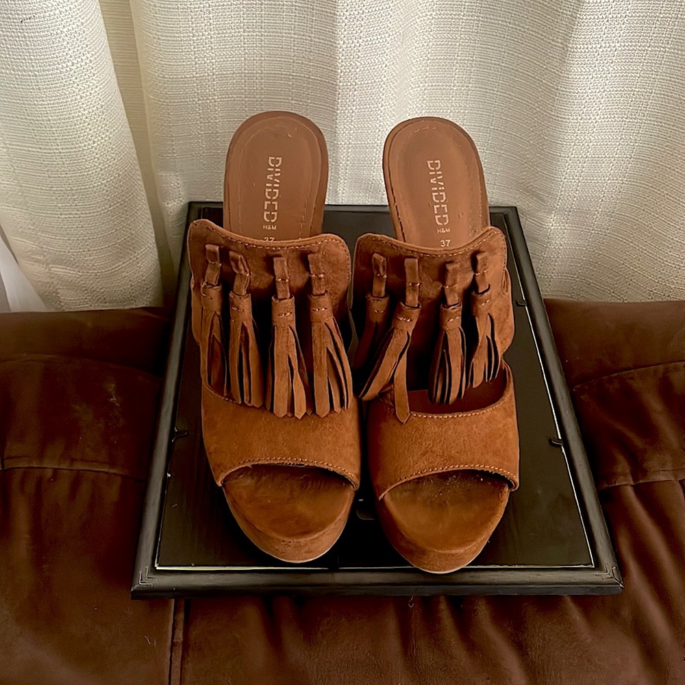 Brown H&M size 37 tassel heels